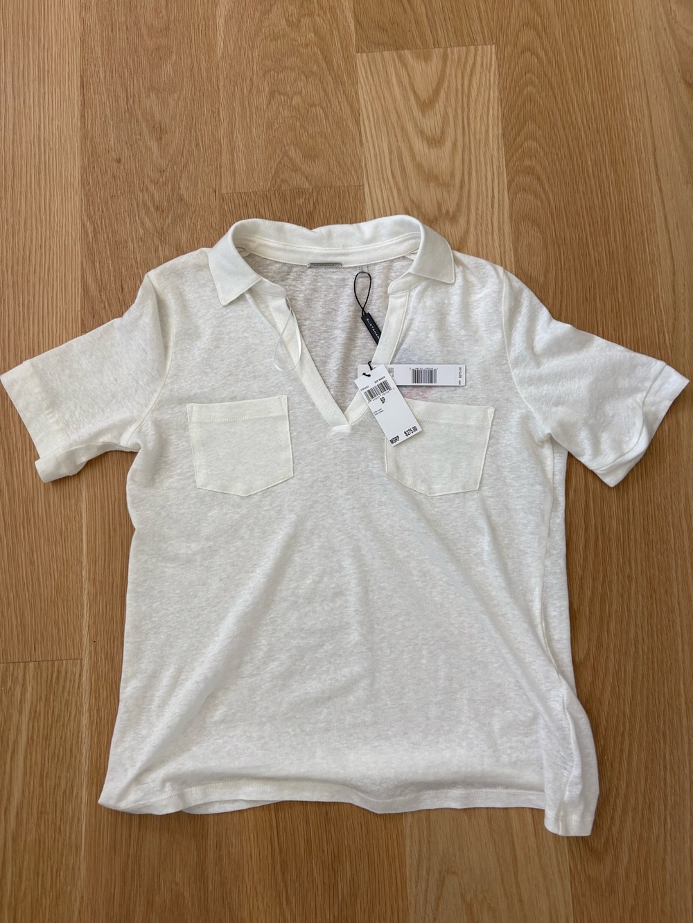 Ellie Tahari White Short-Sleeve Polo Shirt with Chest Pockets Vneck